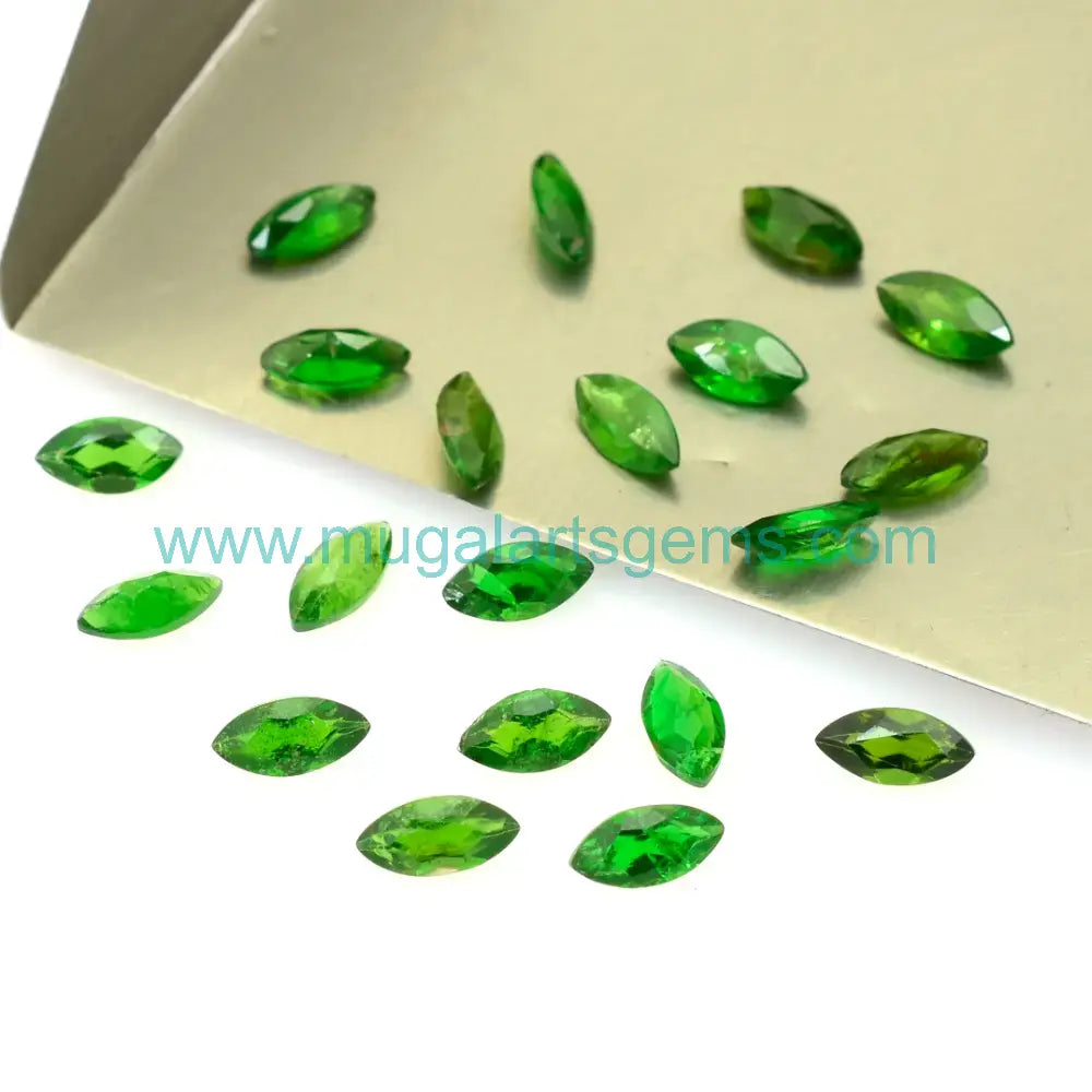 Natural Chrome Diopside gemstone from Kenya - Marquise 3x6mm for fine jewelry
