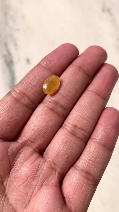 Natural Yellow Sapphire Oval Cut 4.5 Carat Loose Gemstone for Jewelry Making & Vedic Astrology (100% Natural, Untreated)